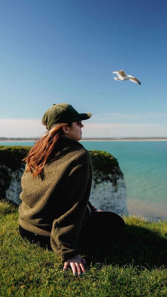 19 Bird Inspired Hiking Outfits Image