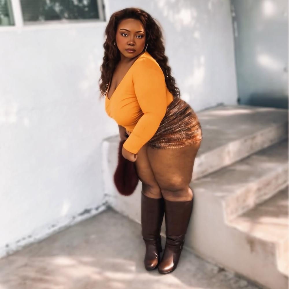 22 Orange Shorts Outfits Curvy Image