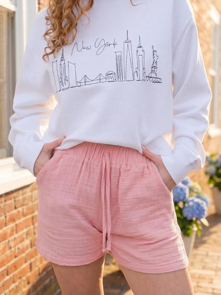 19 Pink Bermuda Shorts Outfits Image