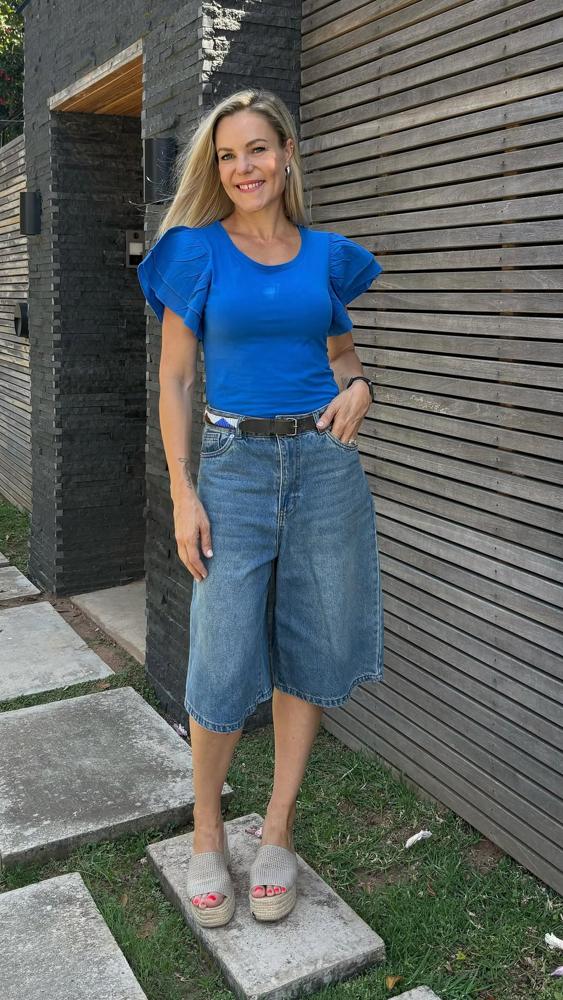 25 Bermuda Shorts Outfits For 50s Image