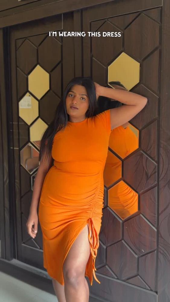 22 Orange Shorts Outfits Curvy Image