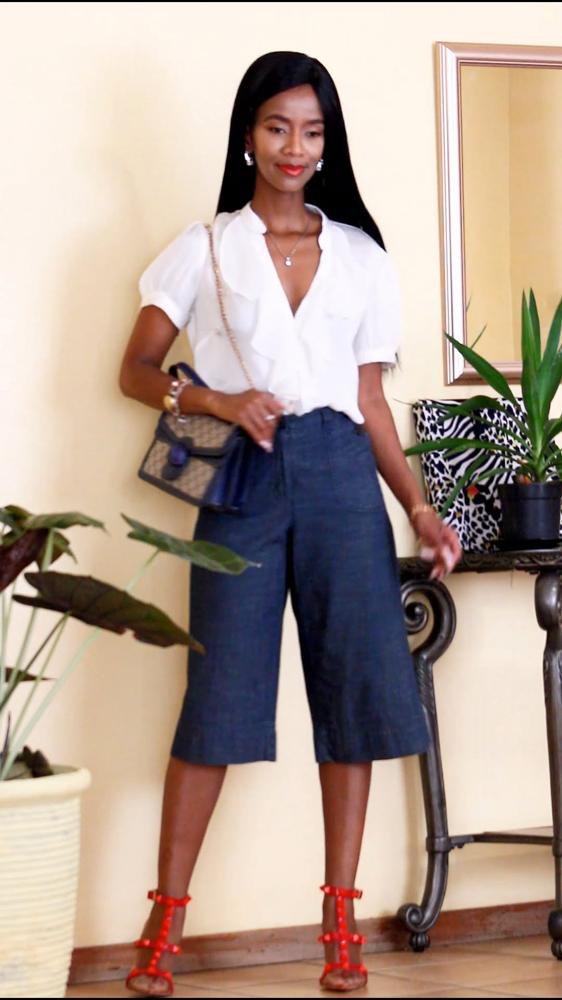 24 Blue Denim Shorts Outfits Image