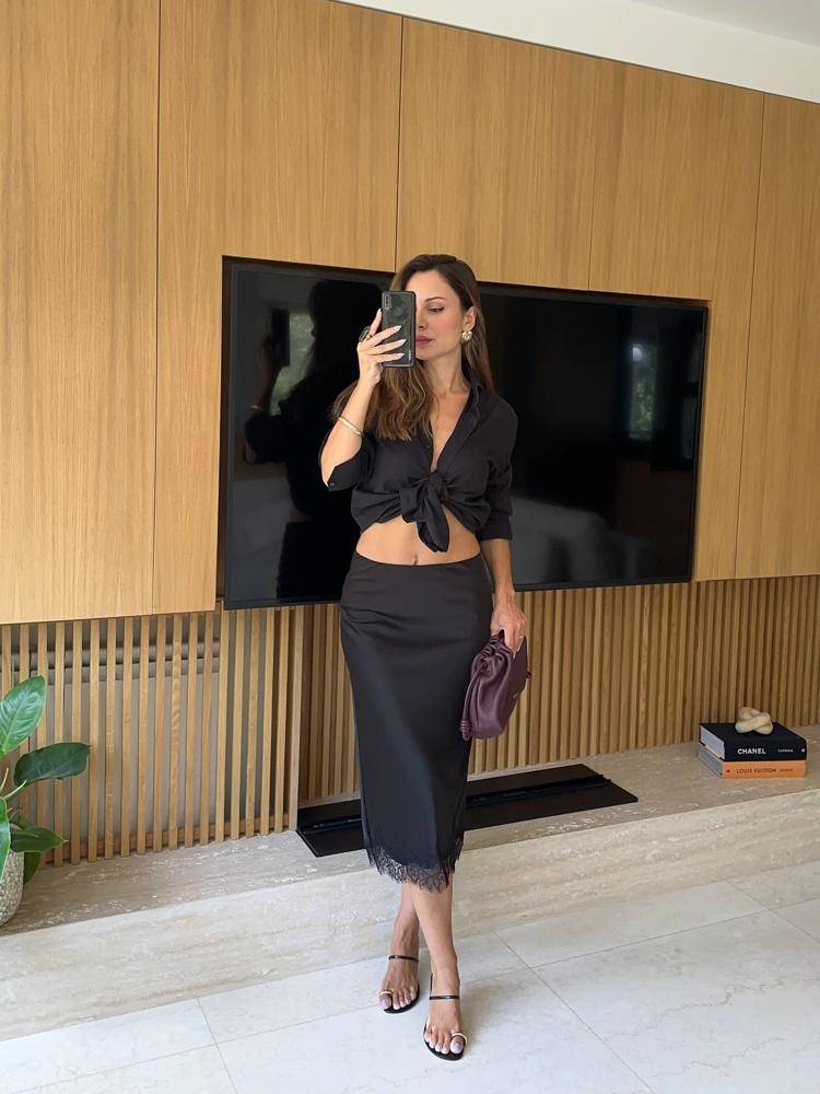 23 Satin Lace Trim Skirt Outfits Image