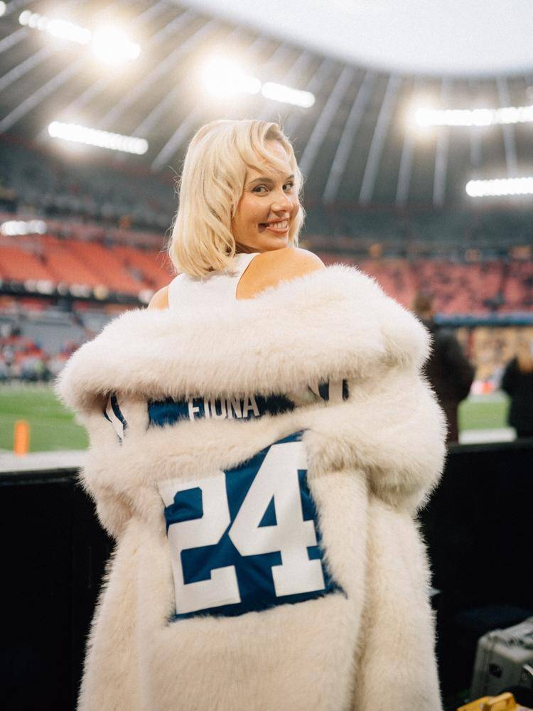 23 Super Bowl Outfits Ideas Image