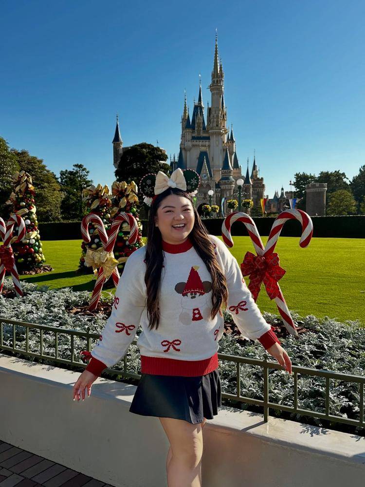 23 Tokyo Disneyland Outfits Image