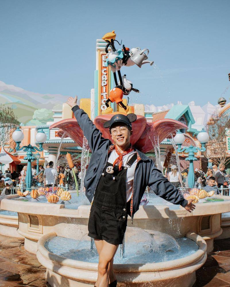 23 Tokyo Disneyland Outfits Image