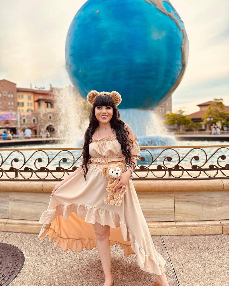 23 Tokyo Disneyland Outfits Image