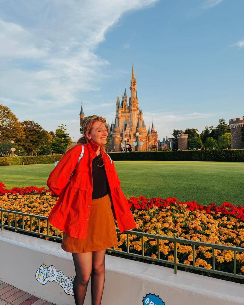 23 Tokyo Disneyland Outfits Image
