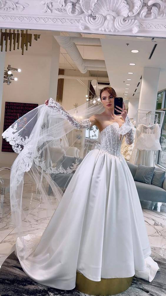 27 Satin Lace Pearl Wedding Dress Outfits Image