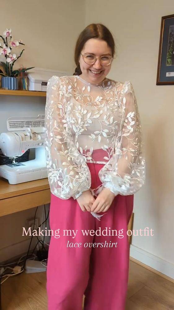 26 Satin Lace Paisley Cup Top Outfits Image