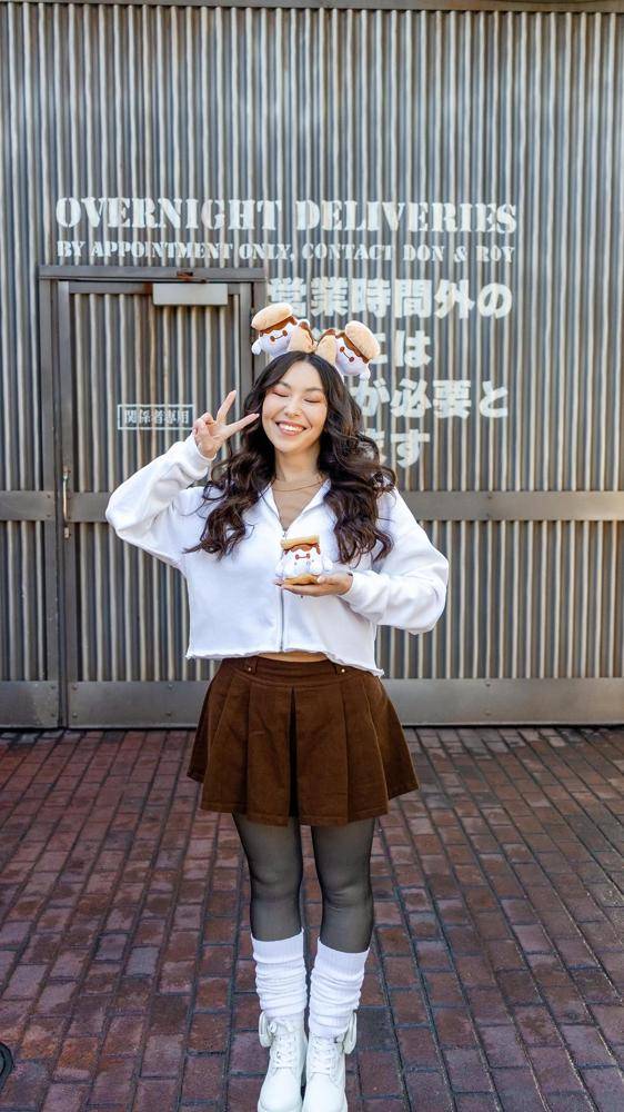 23 Tokyo Disneyland Outfits Image