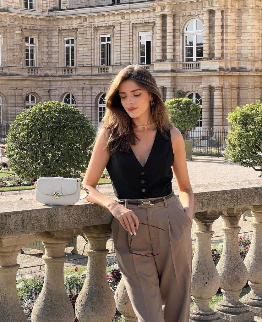 17 Old Money Summer Outfits Image
