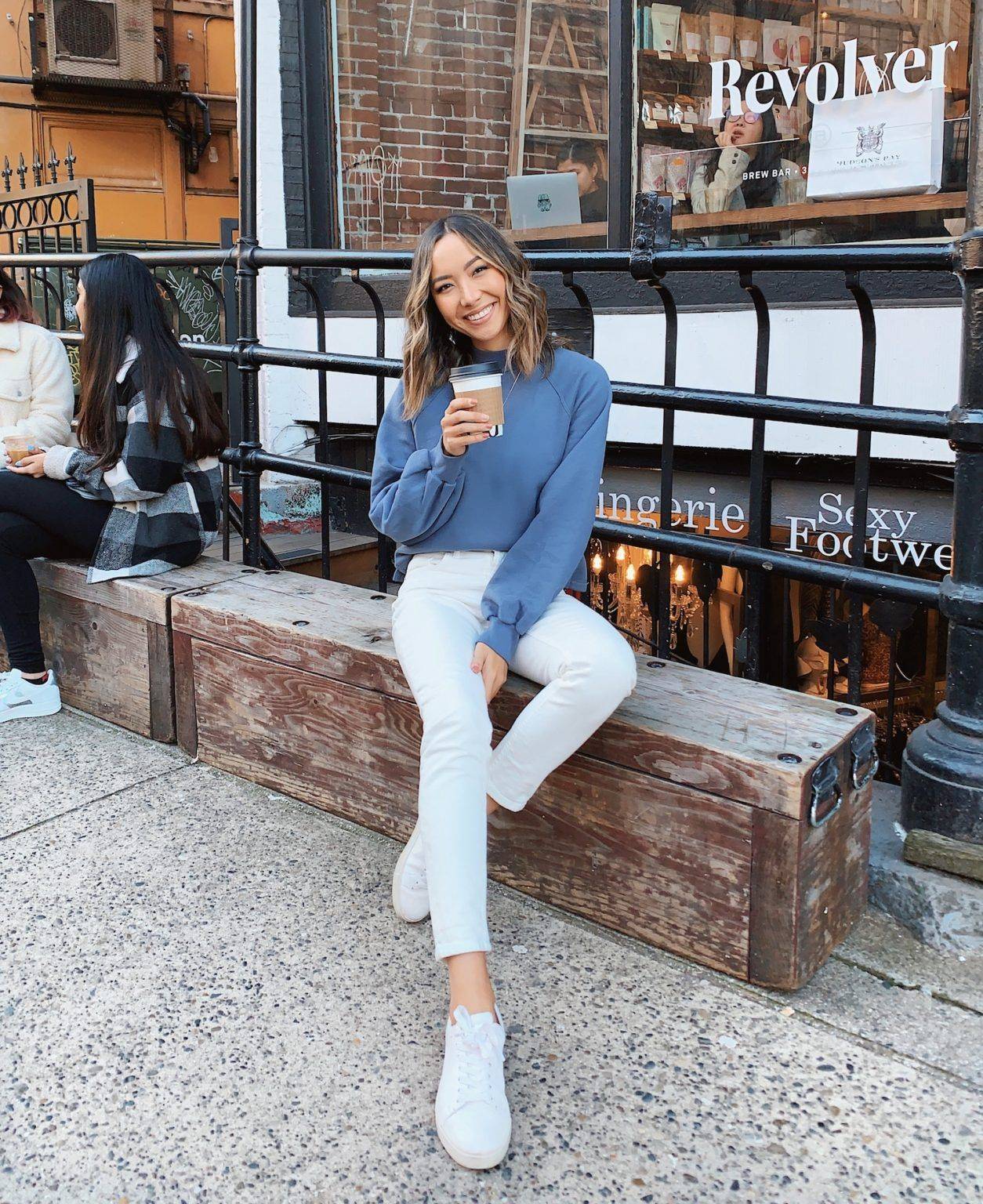 17 White Sneaker Outfit Ideas Image