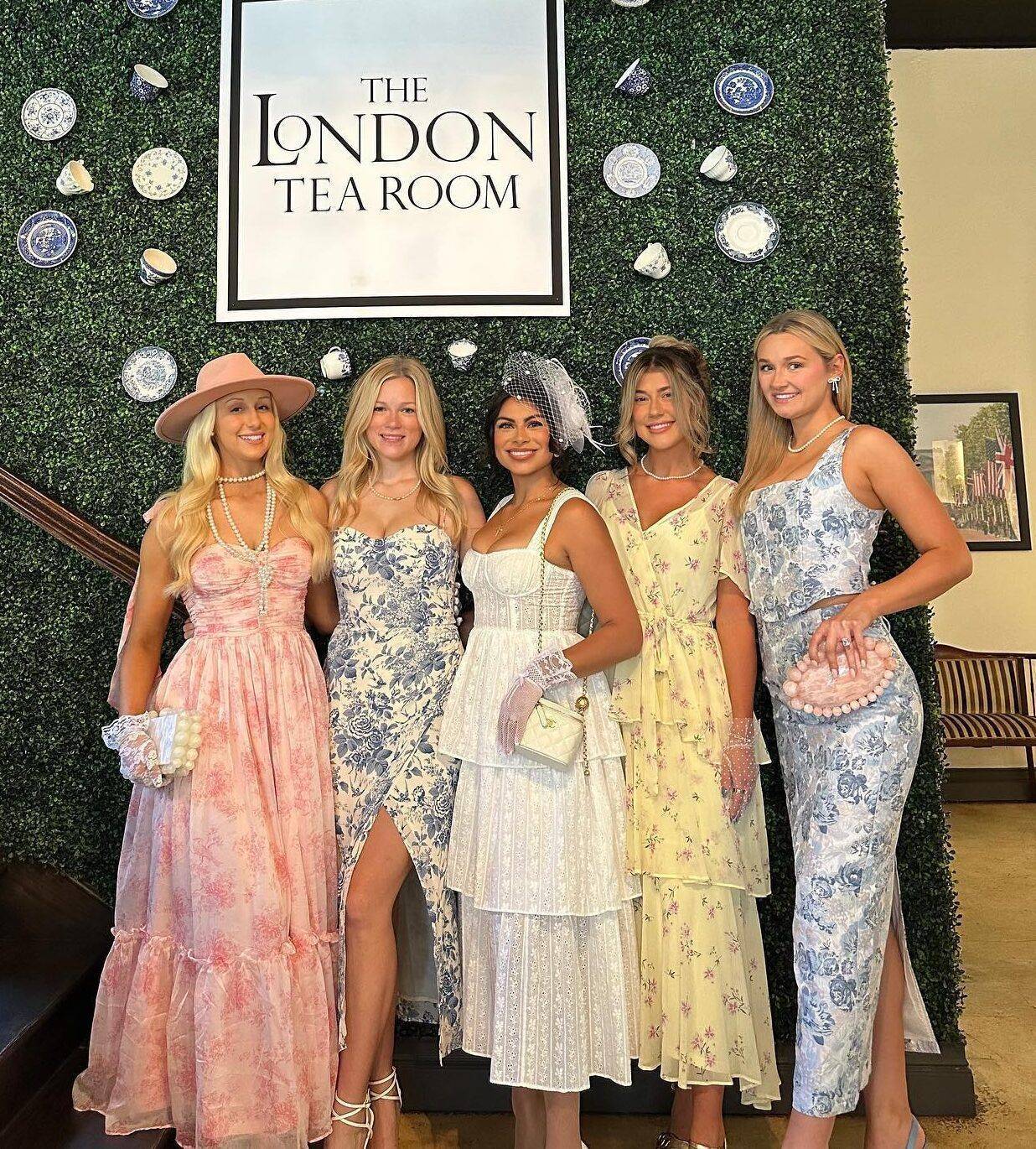 15 Cocktail Attire Outfit Ideas Image