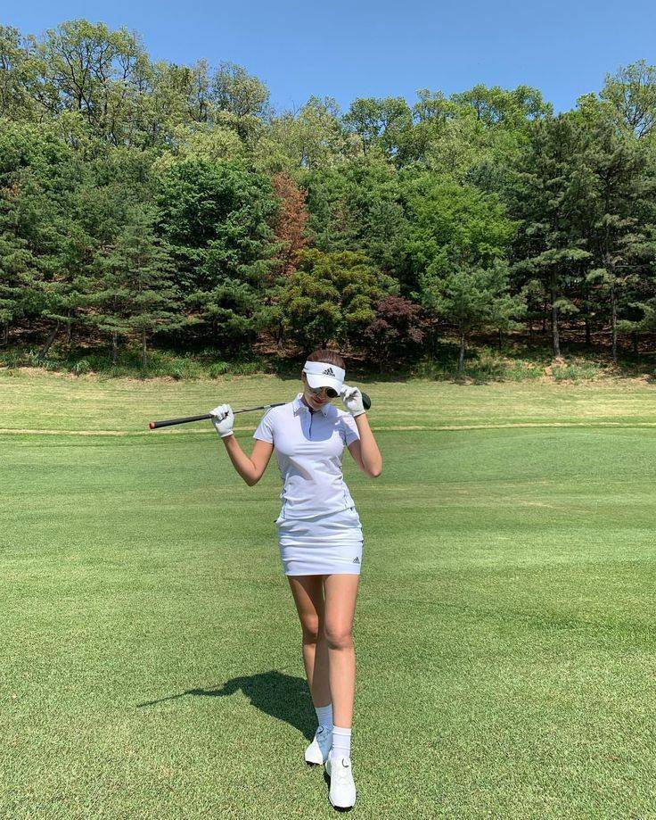 19 Country Club Outfit Ideas For Women Image