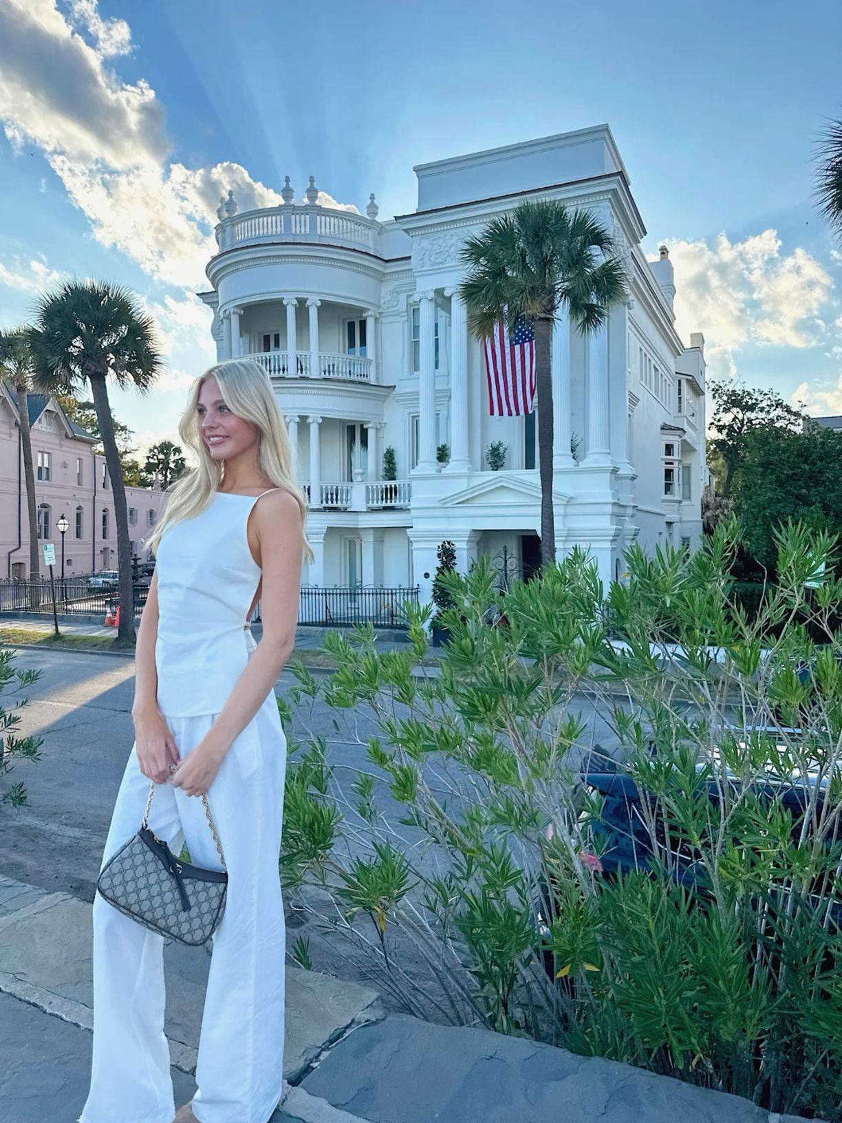 15 Charleston Outfit Ideas Image