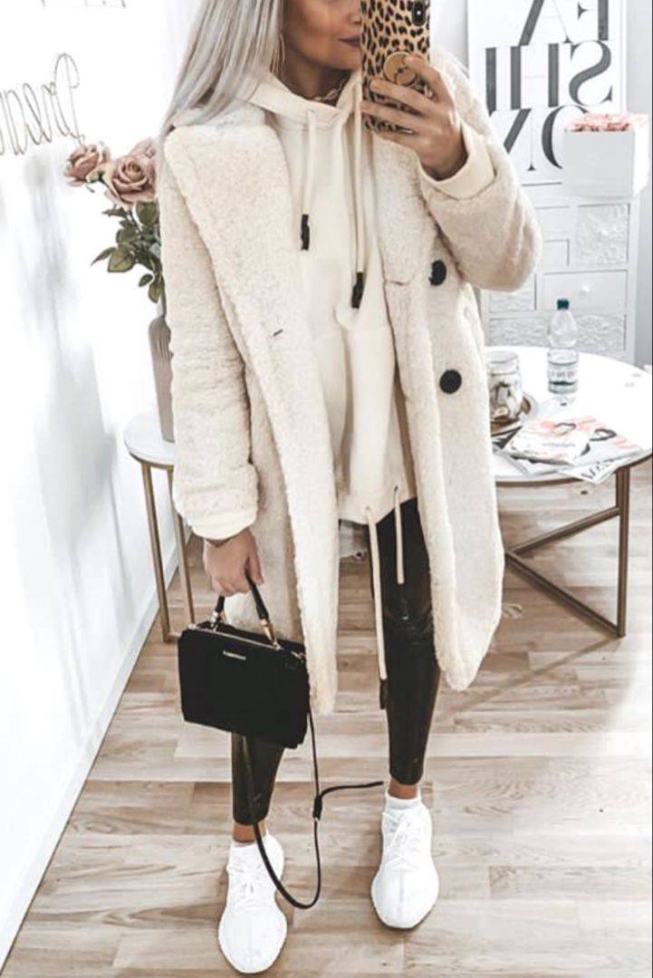 9 City Break Outfit Ideas Image