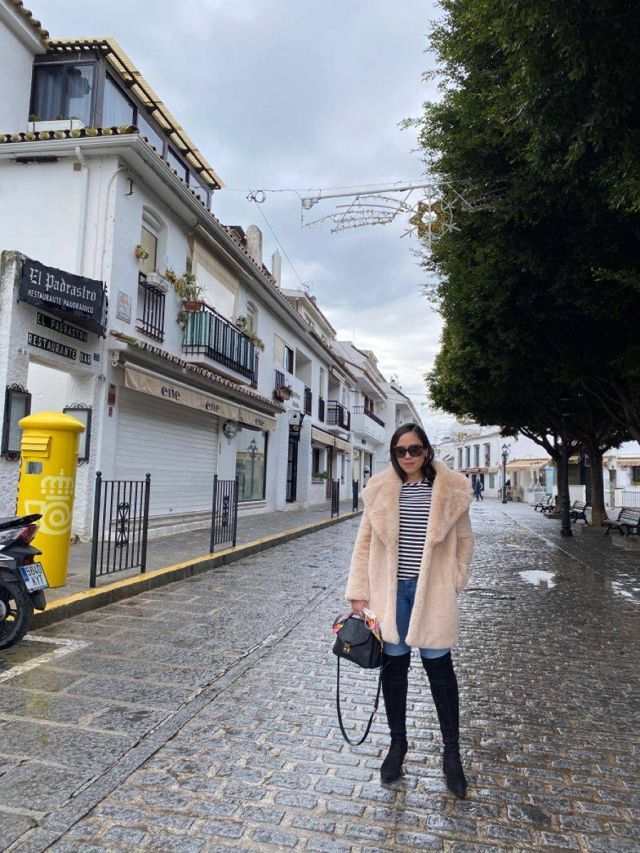 15 What to Wear in Barcelona in December Image