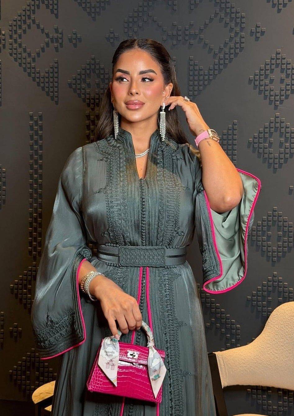 27 Dinner Party Outfit Ideas Image
