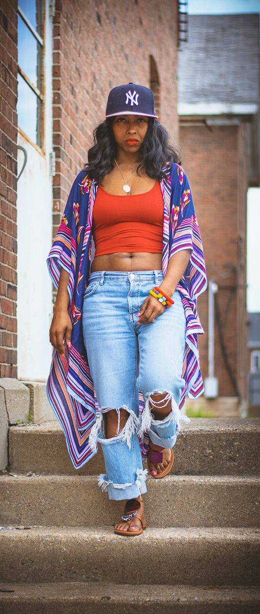 26 Bucket Hat Outfit Ideas Image