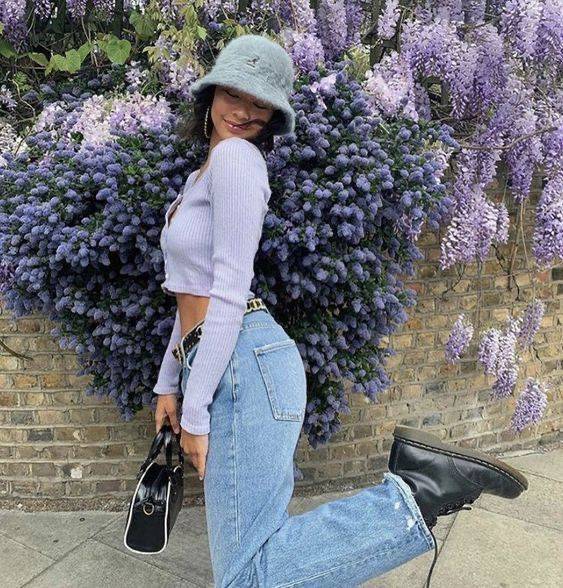 26 Bucket Hat Outfit Ideas Image
