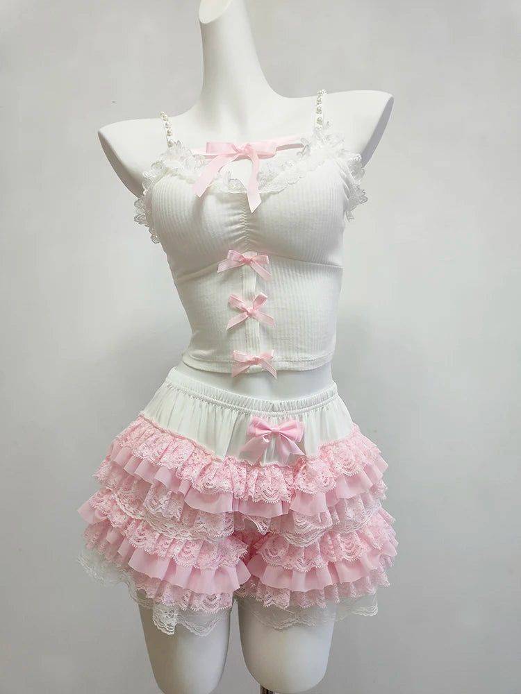 23 Pink Lace Trim Shorts Outfits Image