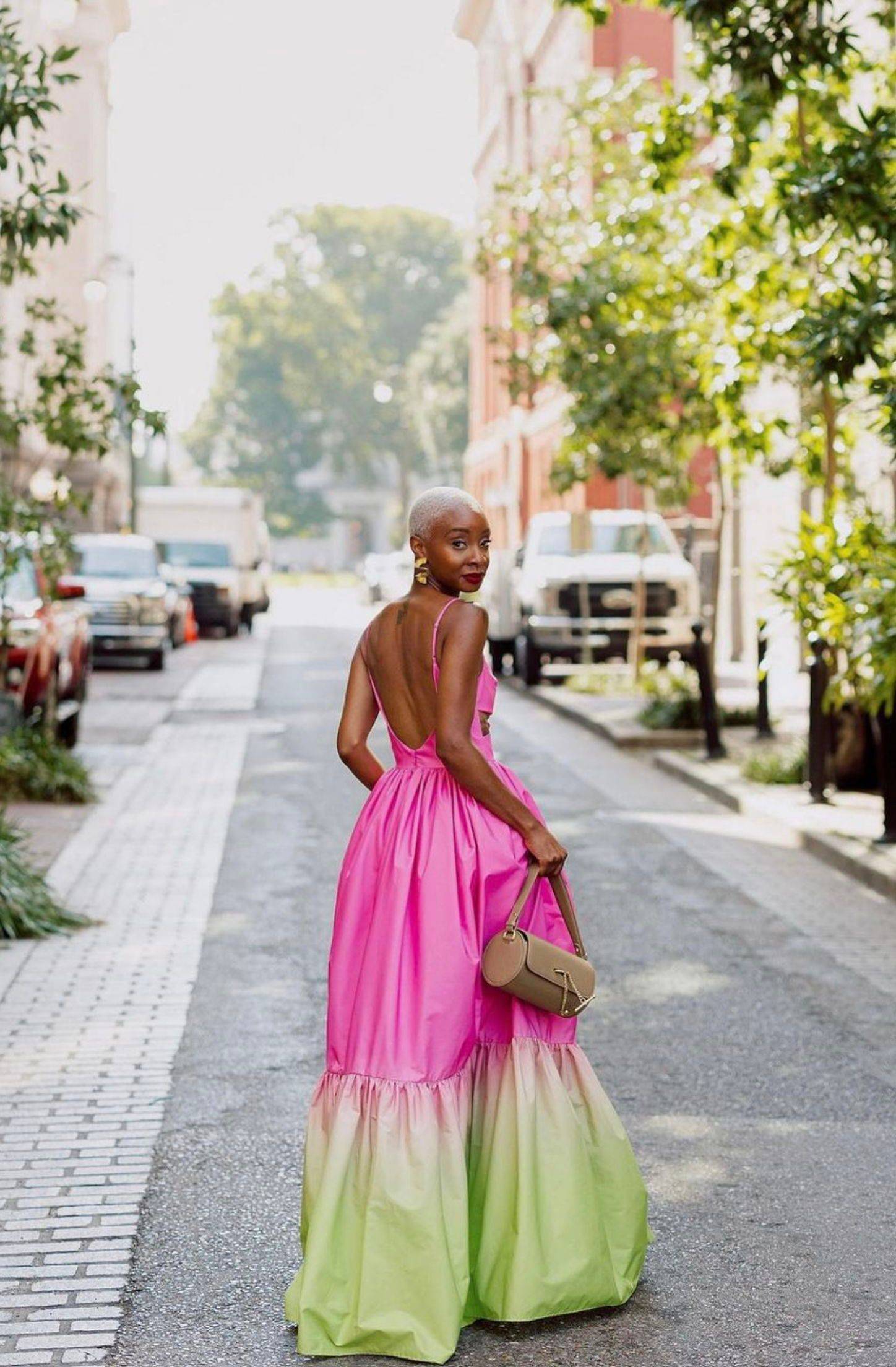 13 New Orleans Outfit Ideas Image