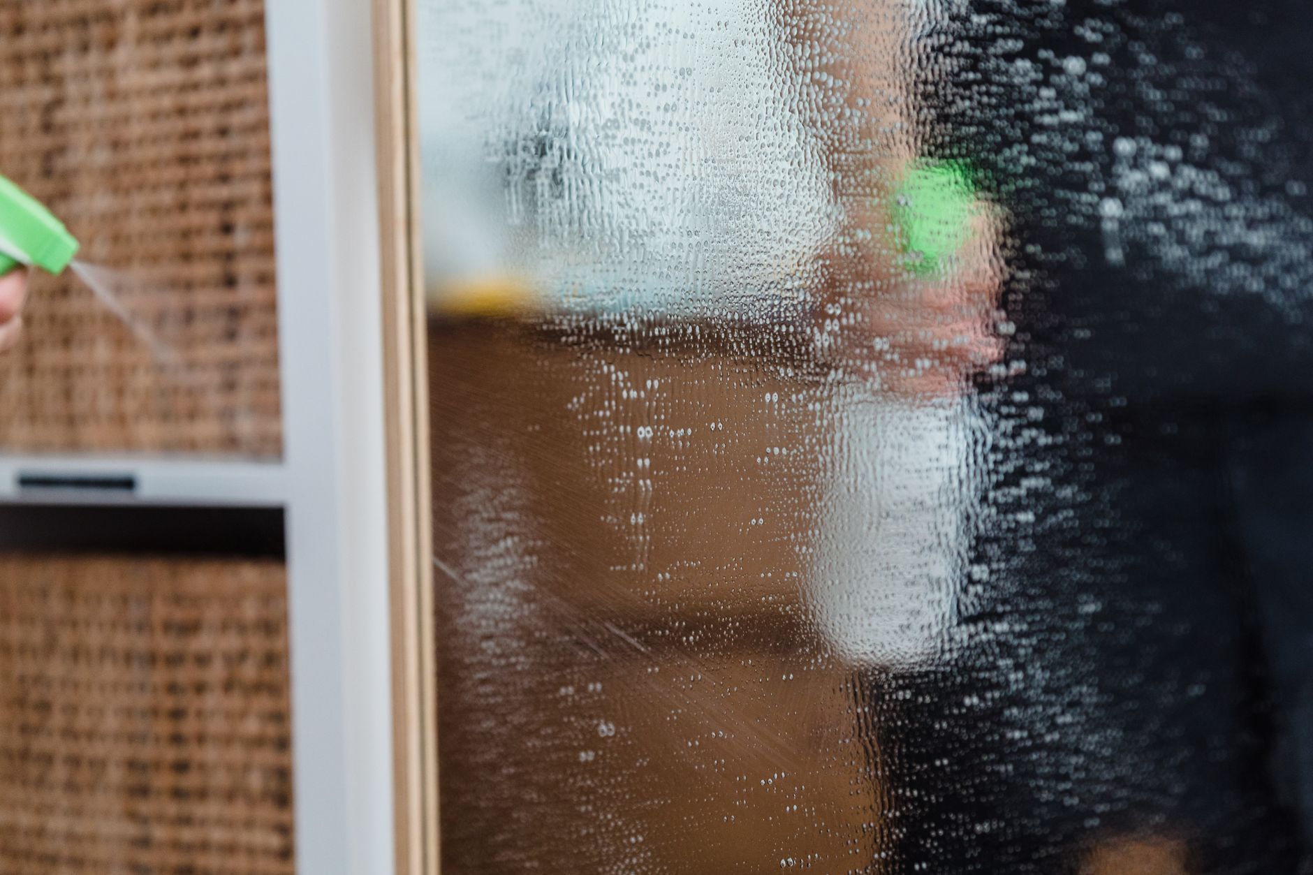 homemade vinegar cleaning spray