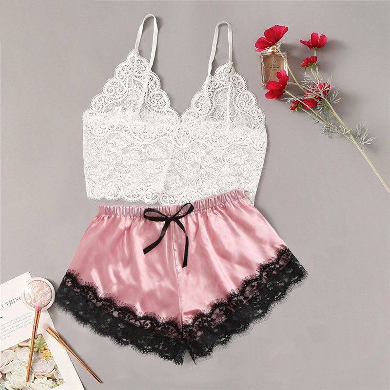 23 Pink Lace Trim Shorts Outfits Image