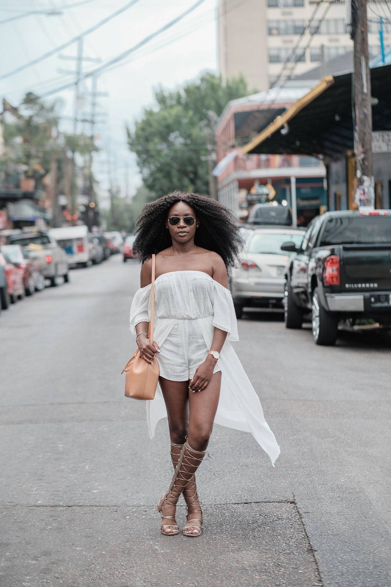 13 New Orleans Outfit Ideas Image
